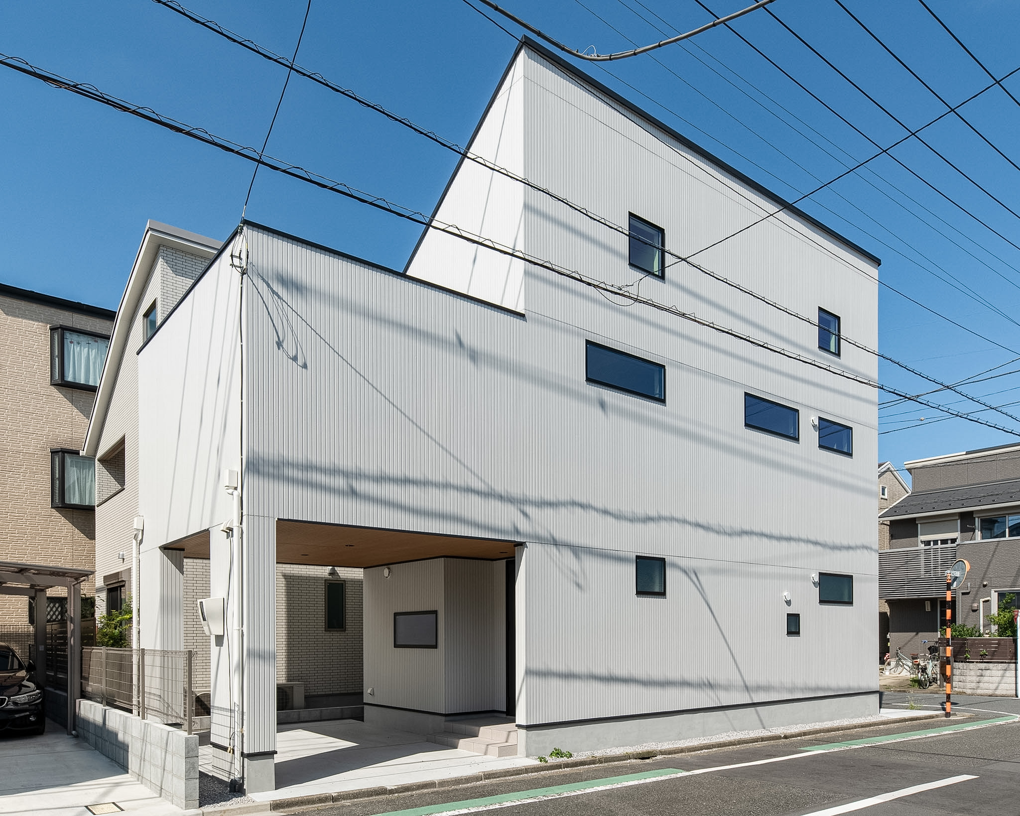 大田区の注文住宅「久が原の家」のミニマルなファサードと外観